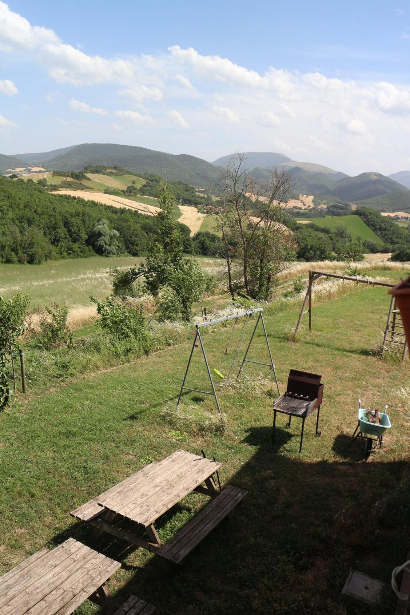 Antica Dimora Italiana Villa Fabriano Bagian luar foto